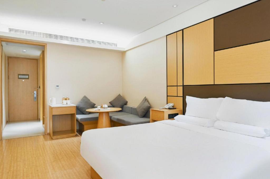 Ji Hotel Shanghai Hongqiao Yan'An XI Road Exteriör bild
