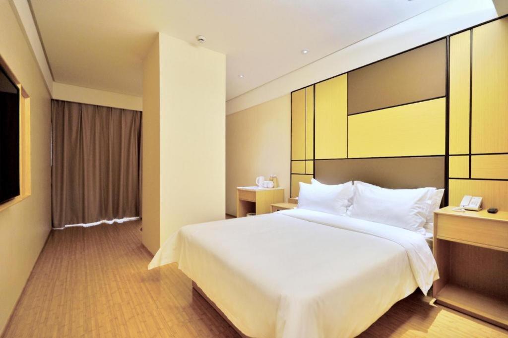 Ji Hotel Shanghai Hongqiao Yan'An XI Road Exteriör bild