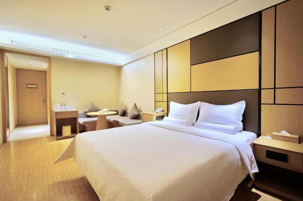 Ji Hotel Shanghai Hongqiao Yan'An XI Road Exteriör bild