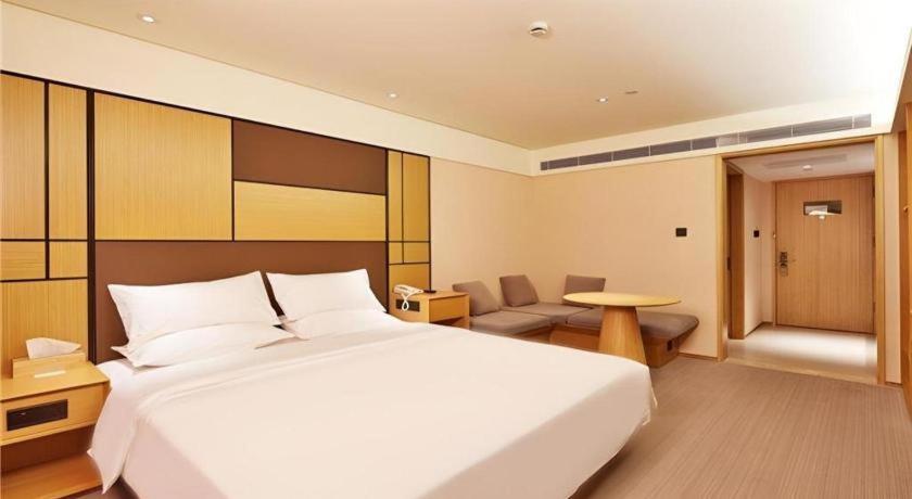 Ji Hotel Shanghai Hongqiao Yan'An XI Road Exteriör bild