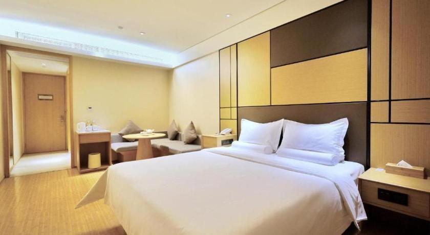 Ji Hotel Shanghai Hongqiao Yan'An XI Road Exteriör bild