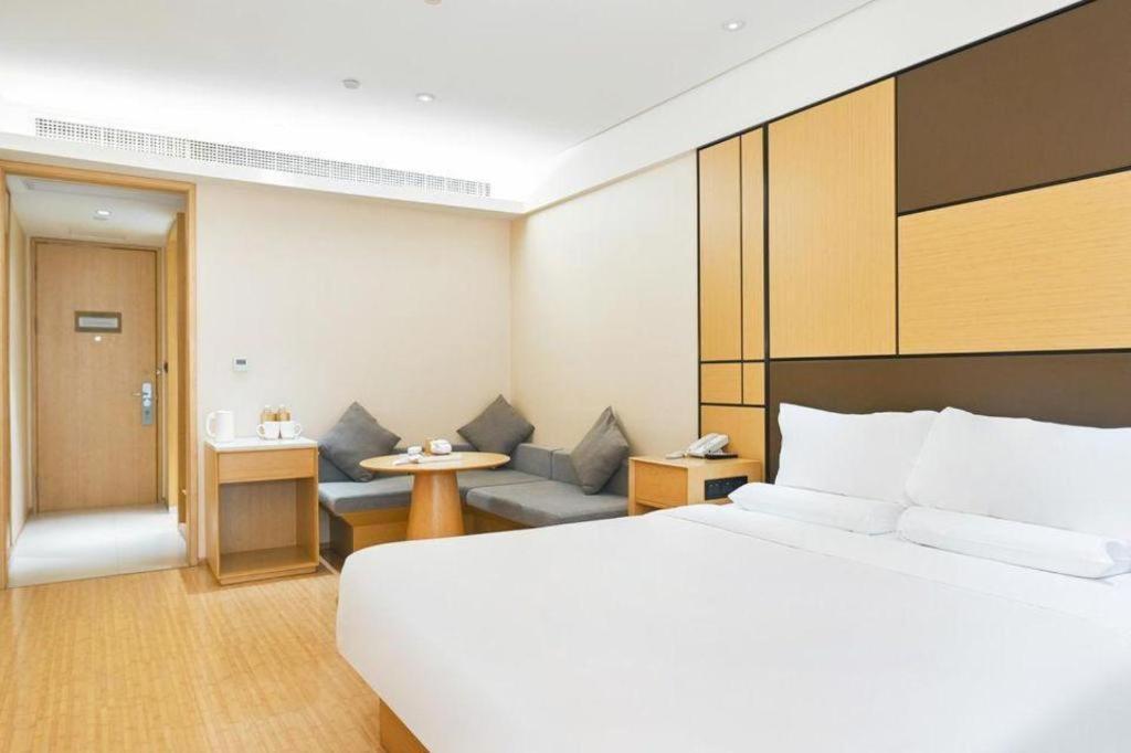 Ji Hotel Shanghai Hongqiao Yan'An XI Road Exteriör bild