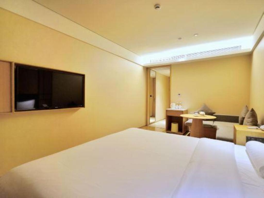 Ji Hotel Shanghai Hongqiao Yan'An XI Road Exteriör bild