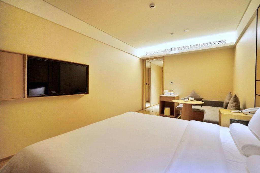 Ji Hotel Shanghai Hongqiao Yan'An XI Road Exteriör bild